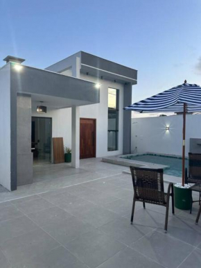 Casa nova e linda para curtir suas férias